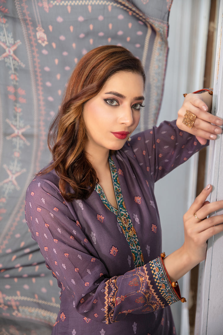 TAWAKKAL FABRICS 3 PIECE STITCHED LAWN SUIT D-7262