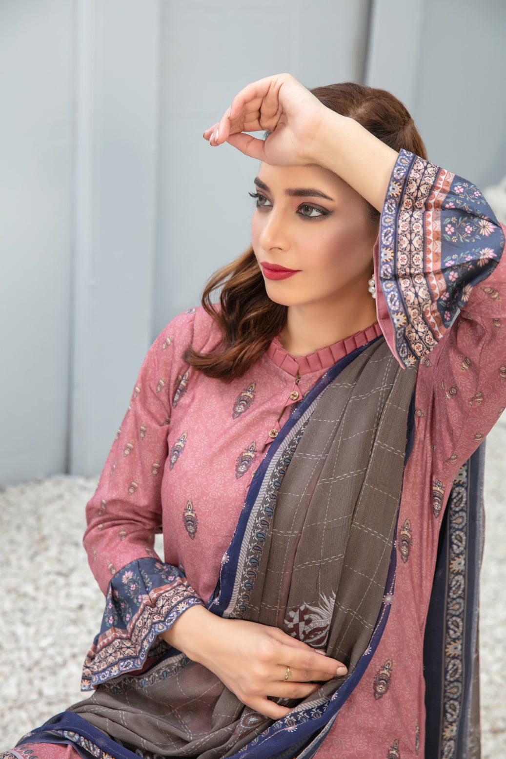 TAWAKKAL FABRICS 3 PIECE STITCHED LAWN SUIT D-7257