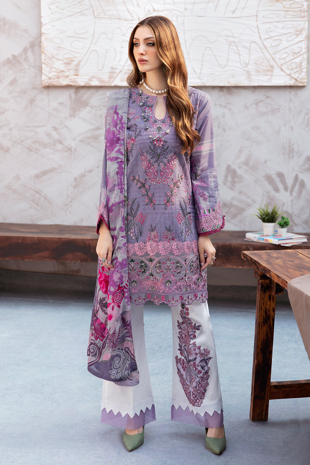 RAMSHA EMBROIDERED LUXURY LAWN L-906