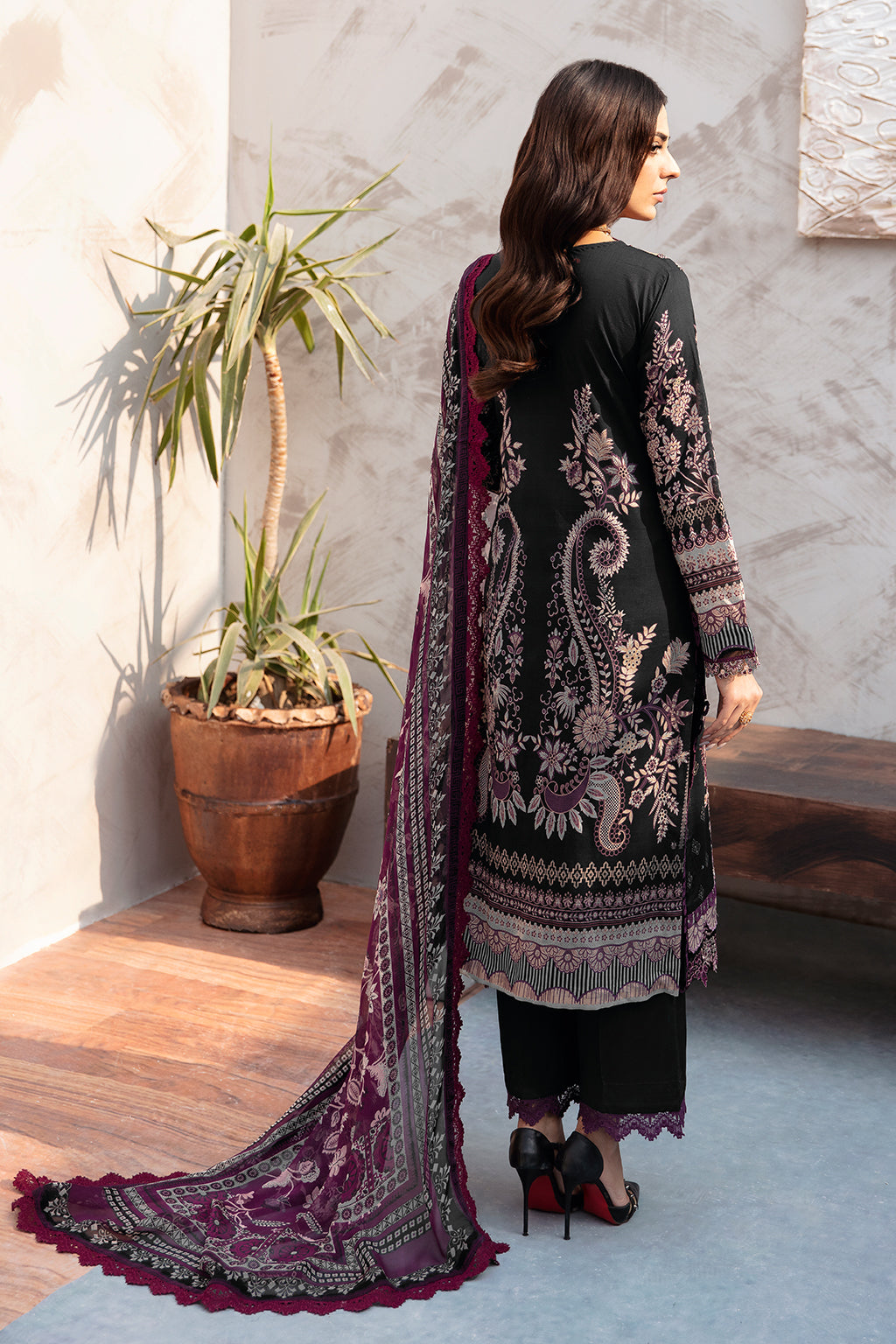 RAMSHA EMBROIDERED LUXURY LAWN L-905