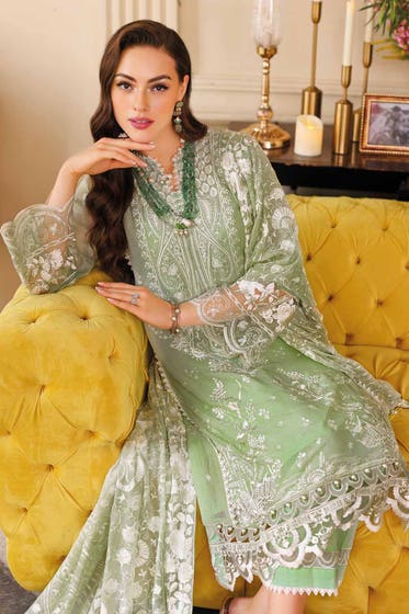 GUL AHMED 3PC Embriodered Chiffon Unstitched Suit LE-32008