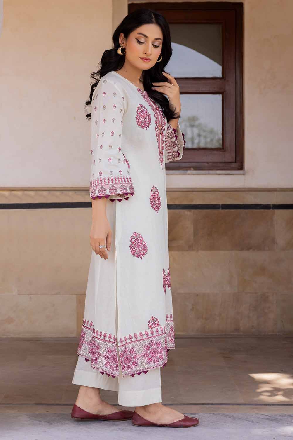 Gul Ahmed 2PC Unstitched Embroidered Lawn Suit TL-42062