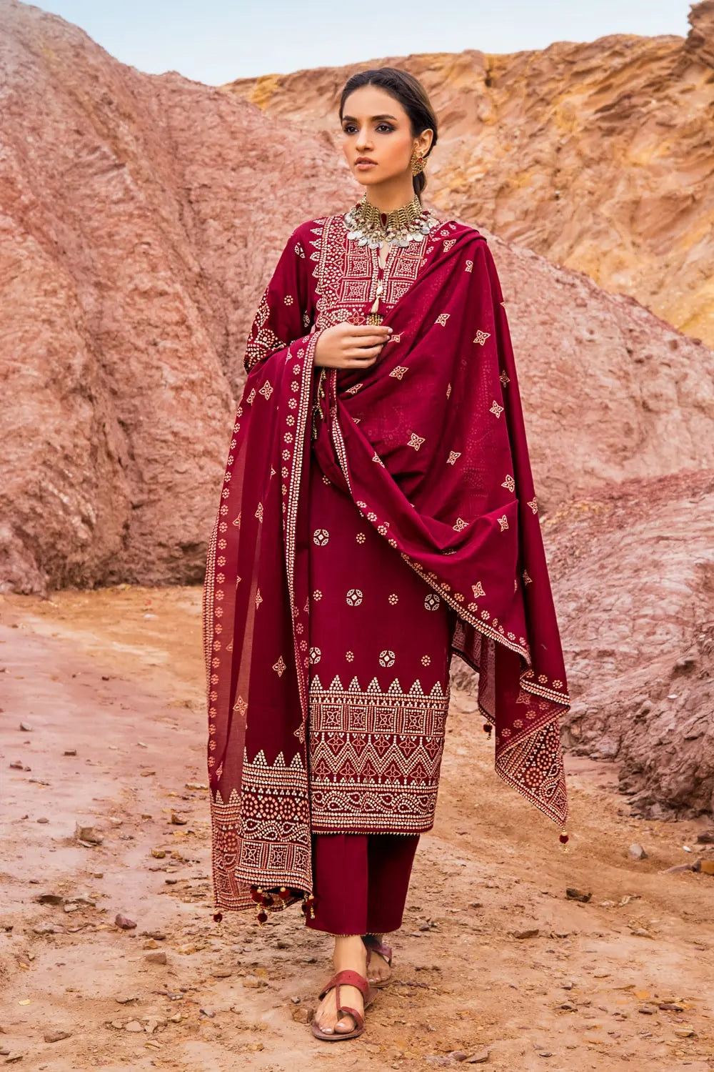 Gul Ahmed 3PC Chunri Lawn Unstitched Suit CL-22135 B