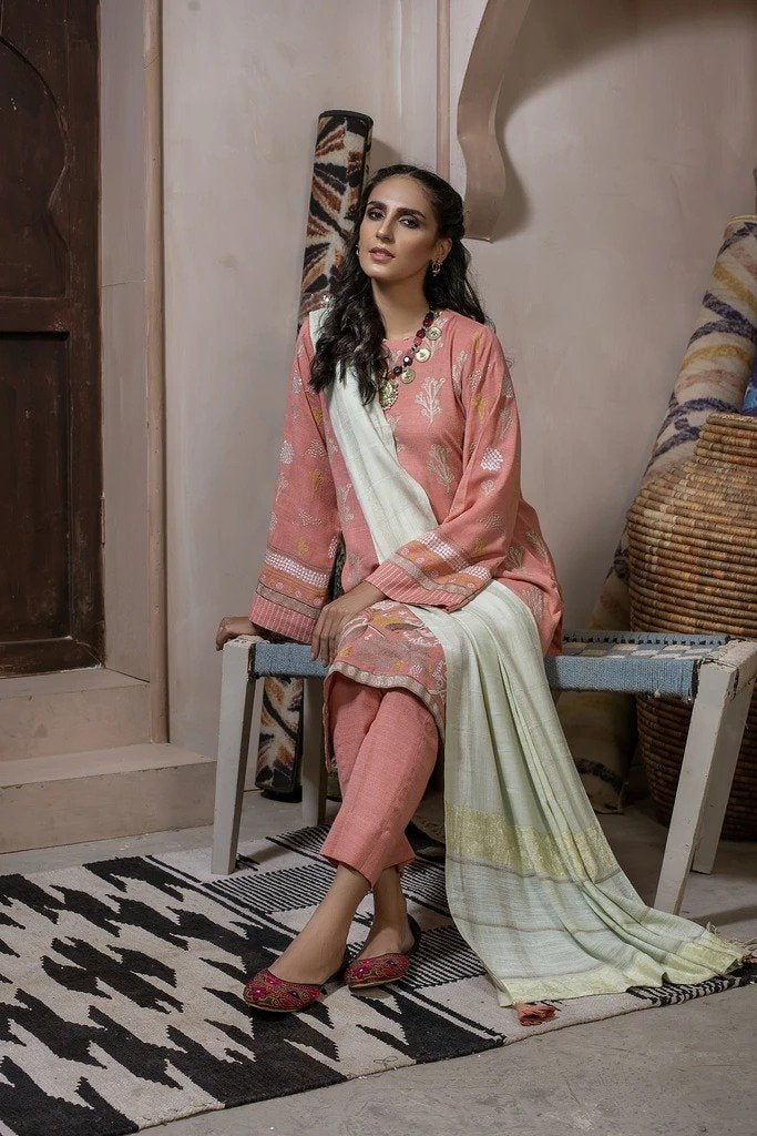 LAKHANY 03 PIECE EMBROIDERED FANCY SLUB SUIT LSM-2563