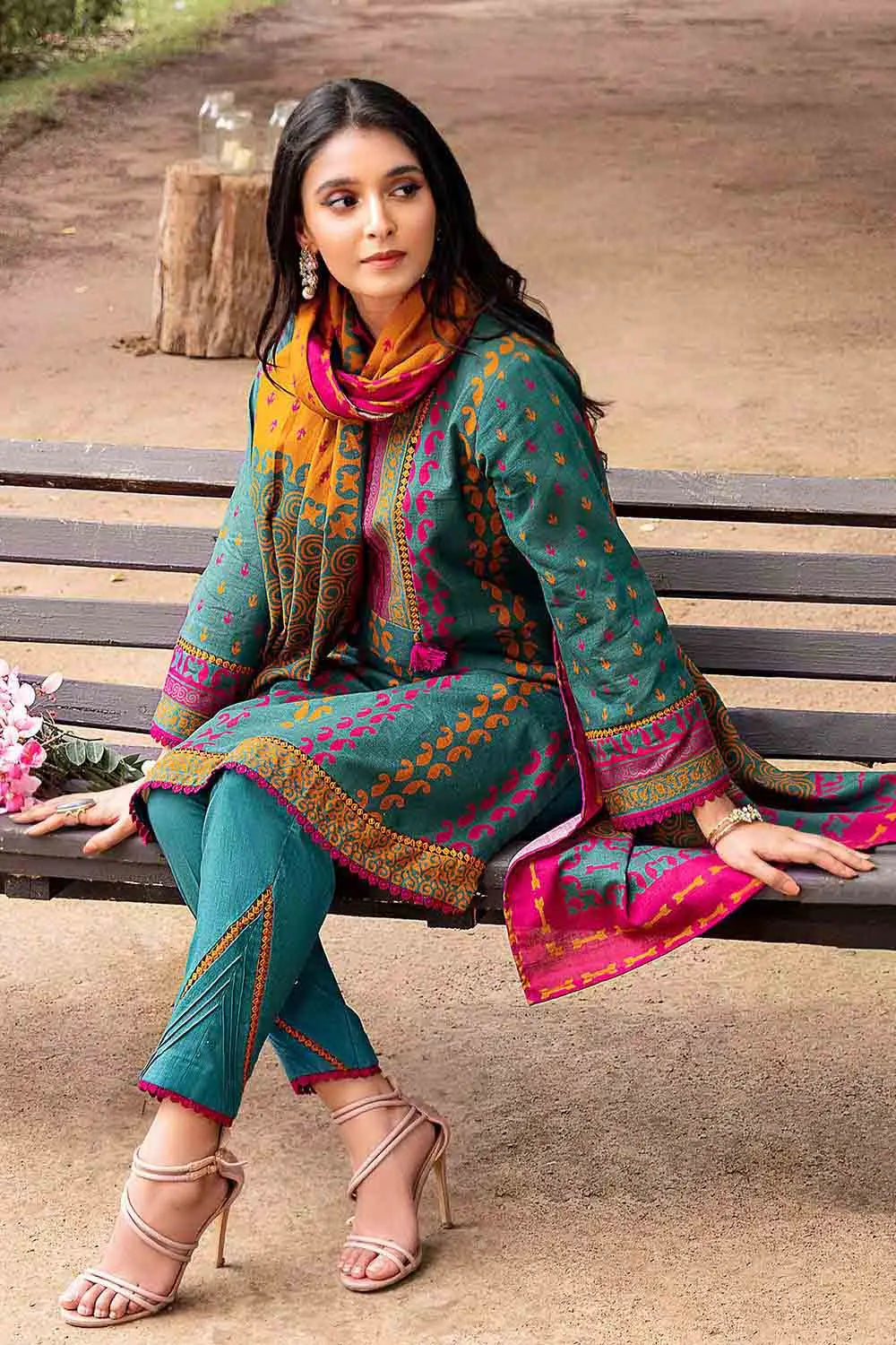 Gul Ahmed 3PC Khaddar Unstitched Printed Suit K-22042 A